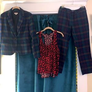 💅🏼The Clueless BUNDLE Slim Tartan Blazer pant suit with flowy top